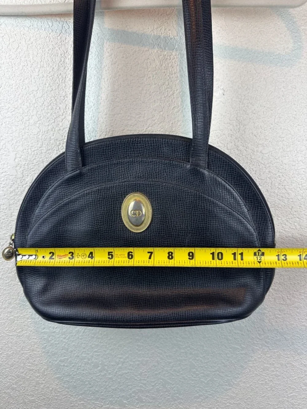 Vintage Christian Dior Navy Leather Shoulder Bag Gold Logo Made in France - Picture 15 of 16